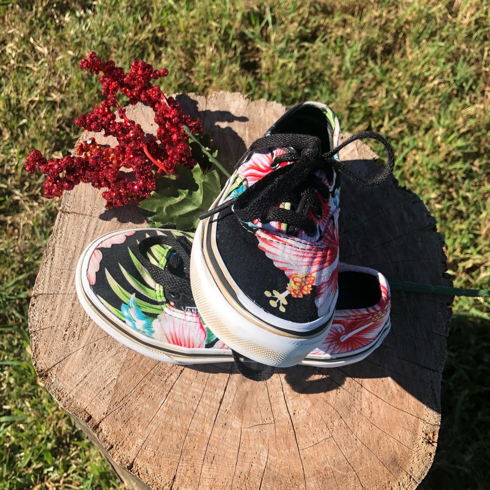 Girls Vans sneakers